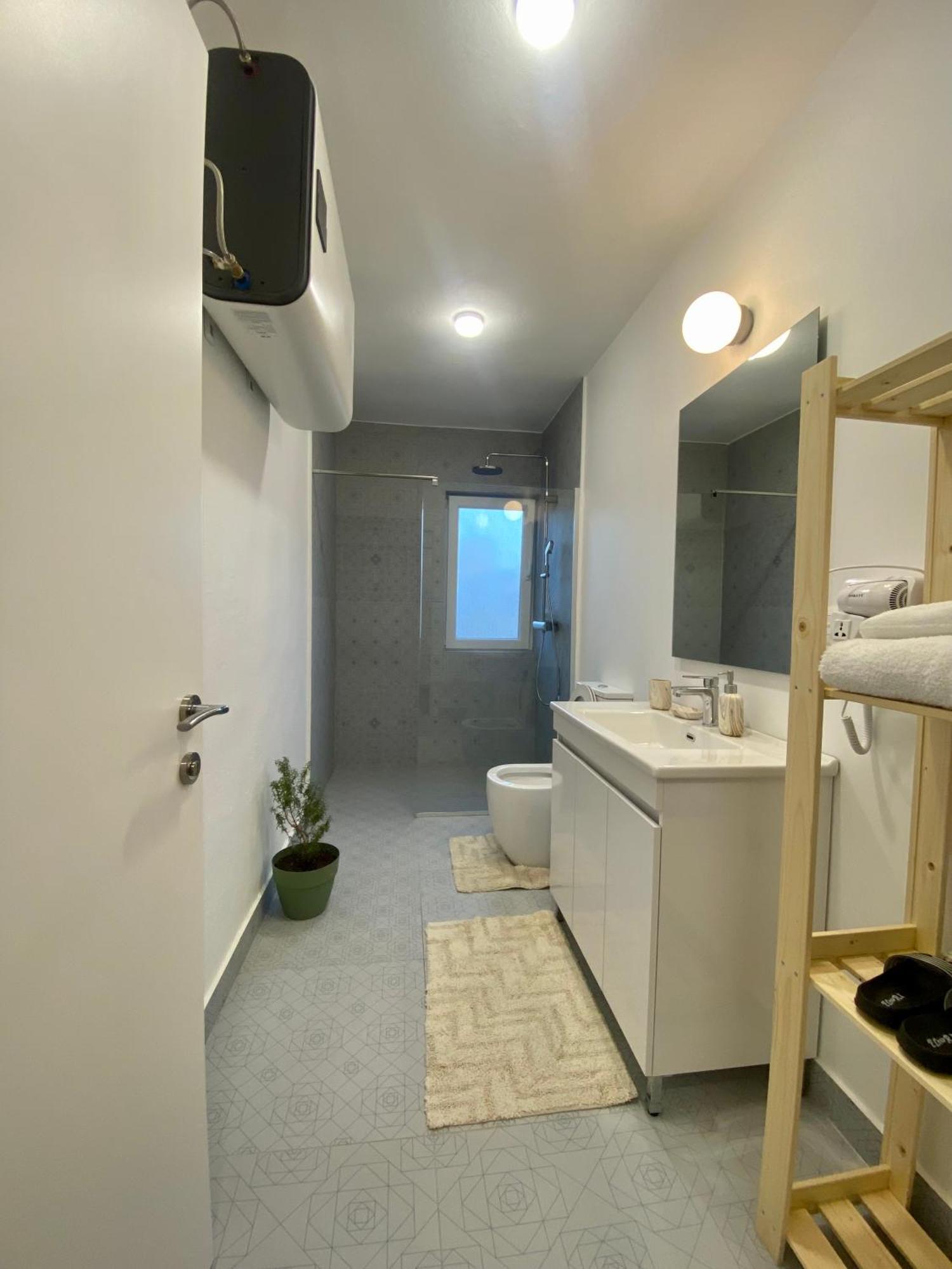 טיראנה Lucas Central Oasis Studios מראה חיצוני תמונה